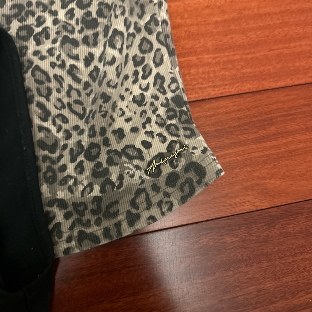 Black & Leopard Cami and Tank Top bundle - Picture 2 of 7